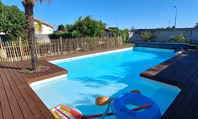 Saint-Medard-en-Jalles Casa | House with swimming pool between Bordeaux and Lacanau