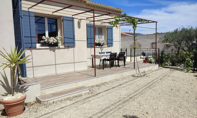 Tavel Casa | House with swimming pool in the heart of the vineyards