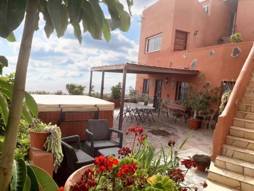 Armenime Casa | House with view and jacuzzi in Adeje