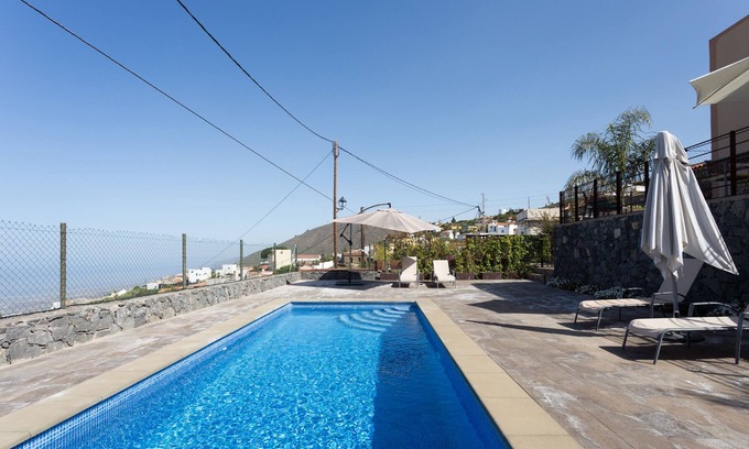 Guía de Isora Cabaña | CASA CON VISTA A TRES ISLAS CANARIAS