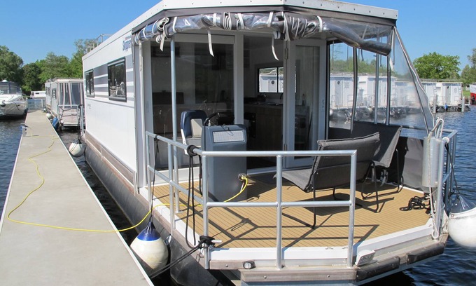 Oberhavel Apartamento | Houseboat for 4 guests with 25m² in Hennigsdorf (264977)