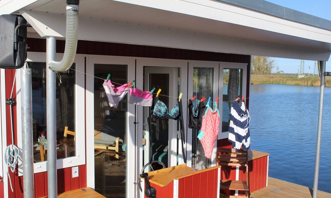 Anklam Apartamento | Houseboat - moored in Anklam 1