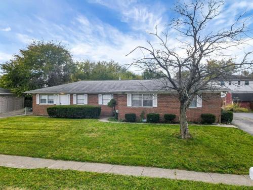 Gahanna Apartamento | Housepitality - The Gahanna Ranch - 3 BR - Airport