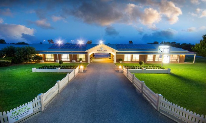 Howlong Hotel | Howlong Golf Resort