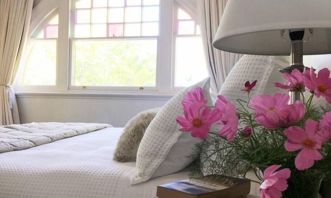 Howlong Apartamento | 'Howlong Old Post Office Luxury Suite'