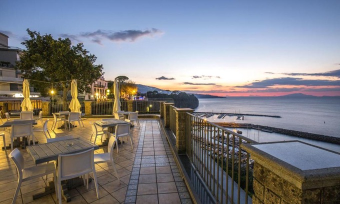 Piano di Sorrento Hotel | HR Hotel & Spa