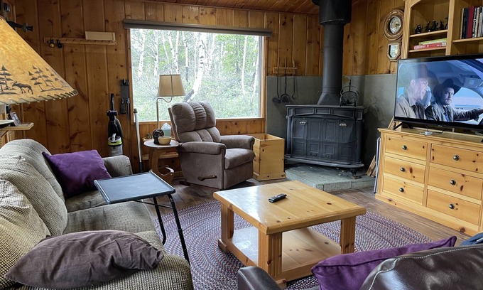 Last Chance Cabina | Huckleberry Hut | Yellowstone Cabin|