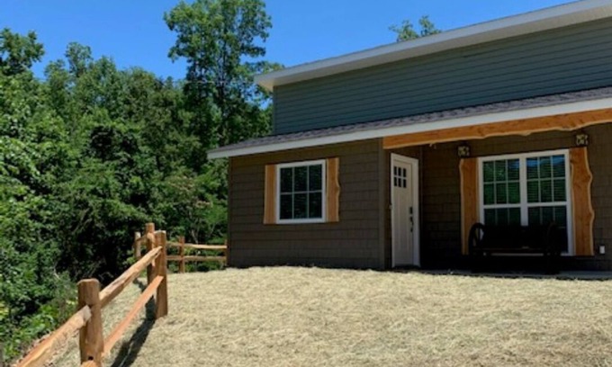 Trenton Cabaña | Huckleberry, Quite, Great Fishing, affordable
