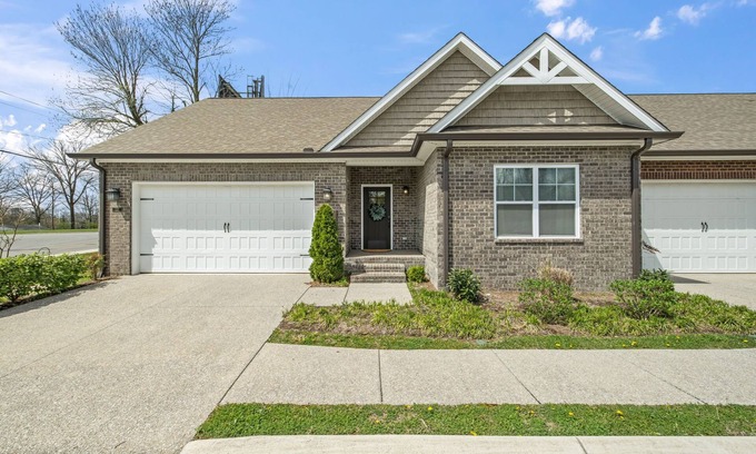 Cookeville Condominio | Hudgens Court Getaway in charming Cookeville