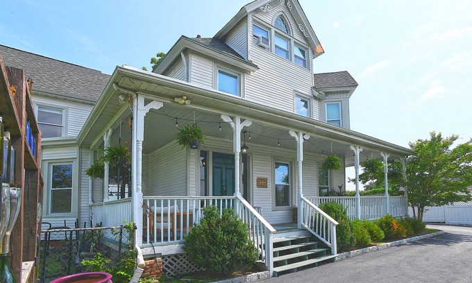 Stony Point Casa | Hudson Valley Getaway for Families