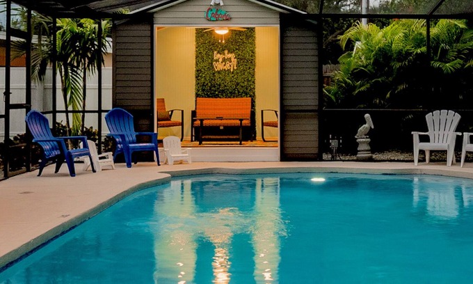 South Pinellas Community Council Casa | Huge 5BR+3BA Home with massive POOL. Poolside Cabana, Firepit. Sleeps 16