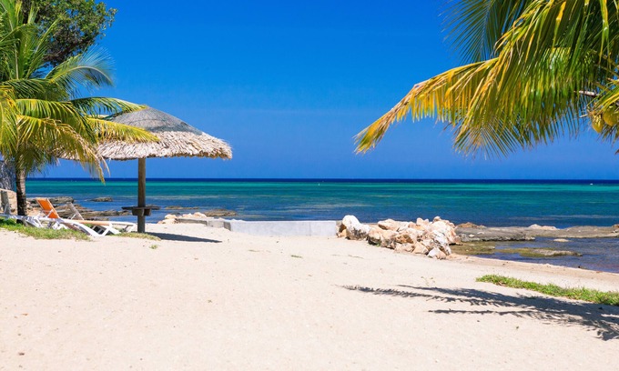 Lawson Rock Condominio | Enorme condominio frente al mar con piscina privada en Lawson Rock