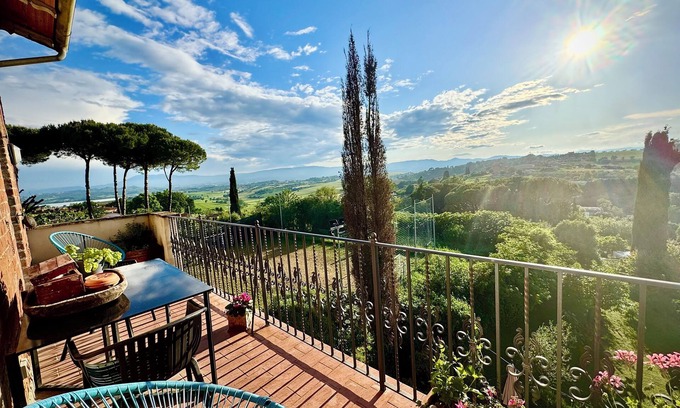 Gioiella Villa | Encantadora villa de 6 dormitorios en la frontera de Umbria Toscana. Vistas impresionantes. Vida local