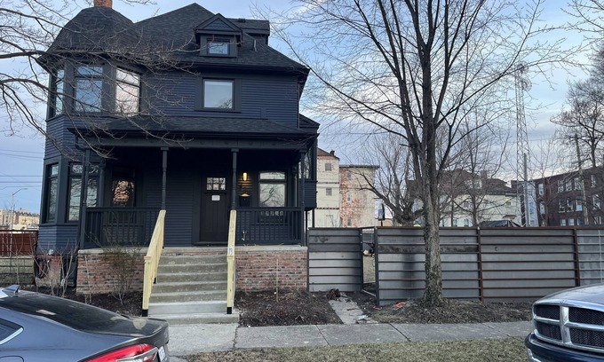 Detroit Casa | Huge Historic Home with Even Bigger Private Yard