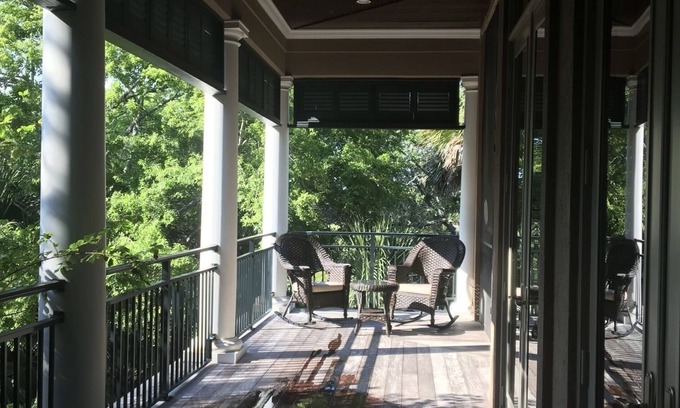 Vanderhorst Plantation Casa | Huge home w/ pool, hot tub, outdoor bar, 2 min to beach.