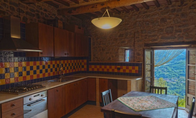 Perpoli Apartamento | Enorme apartamento medieval en la histórica villa toscana, 100% remodelado + piscina
