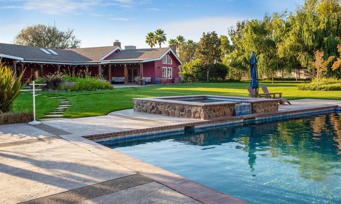 Santa Ynez Casa | Huge ranch house with pool on 10 acres with vineyards!
