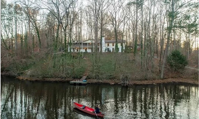 Canton Casa | Huge Secluded Lakeside Super Private Gorgeous Retreat