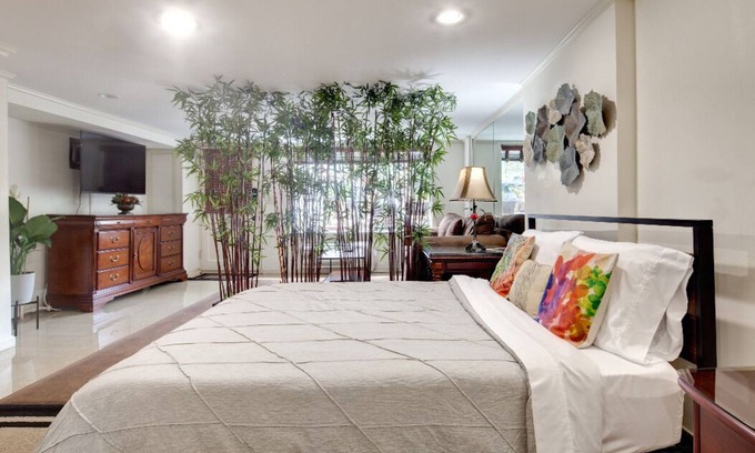 Old Town West Apartamento | Huge Studio/Temp Control Mattress/Free Parking