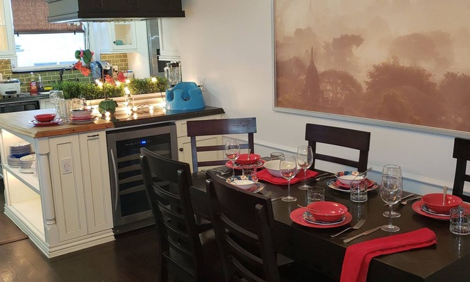 View Park-Windsor Hills Casa | Enorme casa soleada de 4 bd cerca del aeropuerto de LAX, las playas y el centro de Los Ángeles