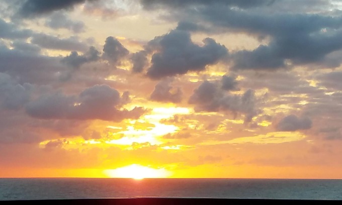 Fort Pierce Shores Condominio | ¡Enorme balcón envolvente con fabulosas vistas al mar!