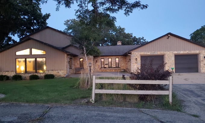 Mount Horeb Casa | Windy Acres Una propiedad privada tranquila