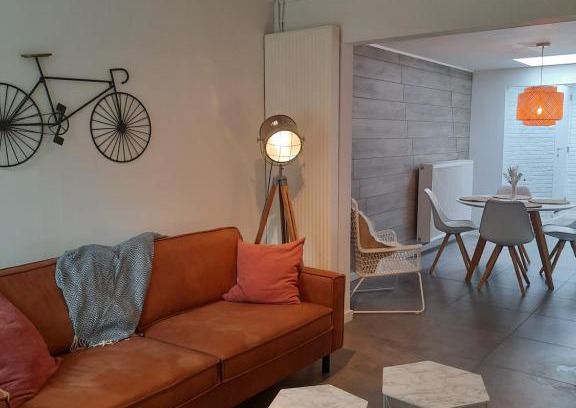 Geraardsbergen Casa | Huisje op de Muur van Geraardsbergen