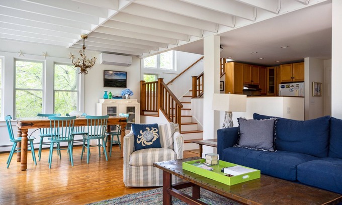 West Tisbury Casa | Humble Abode - Cottage con encanto cerca de Long Point Beach.