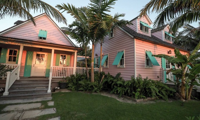 Hope Town Cabaña | Hummingbird Cottages-An Oceanfront Retreat Located in Hope Town