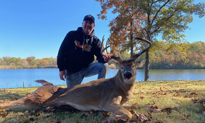 Texico Cabina | Hunt 174 Jefferson Co Illinois deer magnet acres. Deer house, 3 stands, hayblind