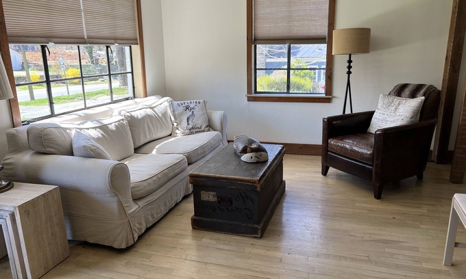Upperville Cabaña | Hunt Country cottage in Upperville!
