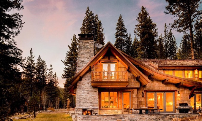 Truckee Cabina | Hunter in California