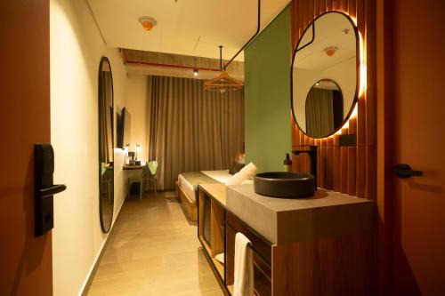 El Poblado Hotel | Hunters Hotel by Jalo