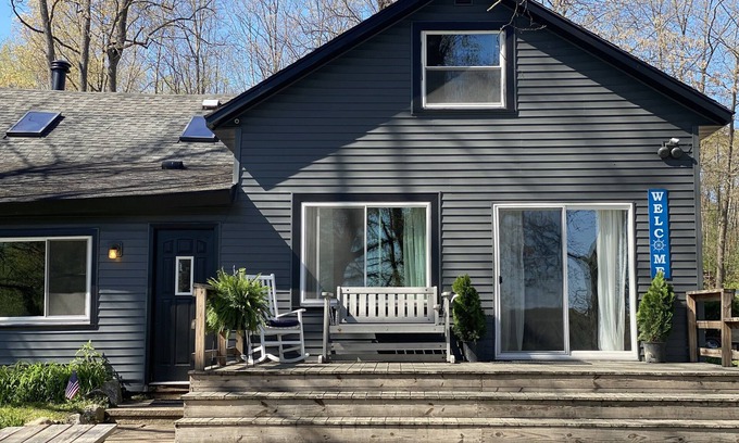 Three Rivers Casa | Hunters Lodge - Spacious semi-Private Lake, Beach, Nature, Boats, Amazing Fun!