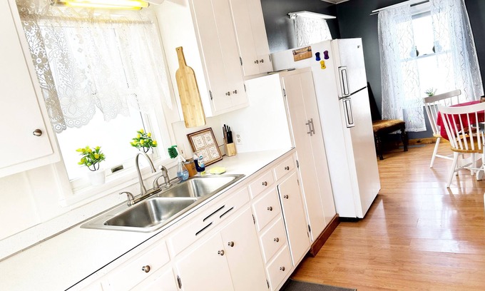 Glasgow Casa | Hunters, travel wrk, pet Friendly- Near Downtown, Hospital, fishing -office WIFI