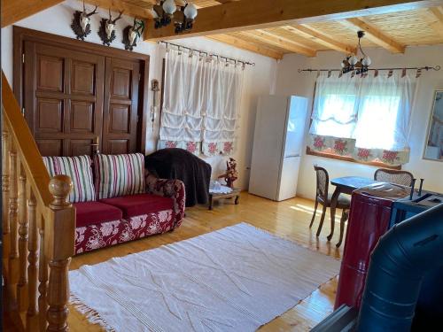 Dealu Chalet De Esquí | Hunting Lodge