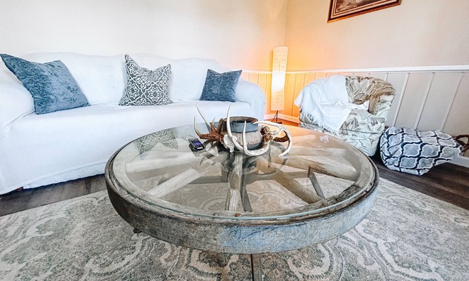 Clopton Casa | Hunting Lodging close to your Lease