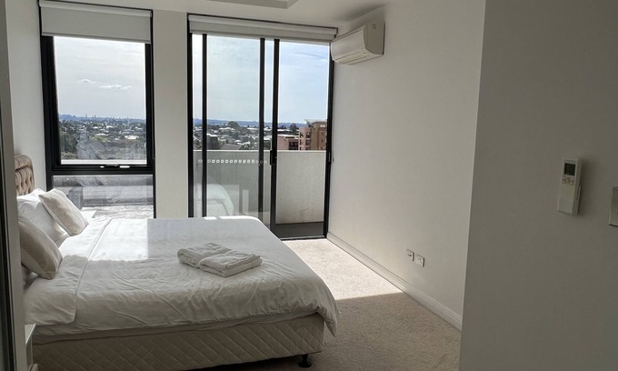 Hurstville Apartamento | Apartamento nuevo en Hurstville con vista a la ciudad