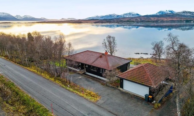 Tromso Apartamento | Hus med egen strandlinje