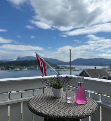 Maloy Casa | Hus med panorama utsikt