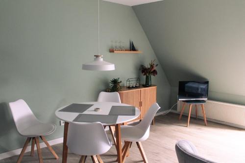 Busumer Deichhausen Apartamento | Hus op de Wurth Ferienwohnung seaside sixteen