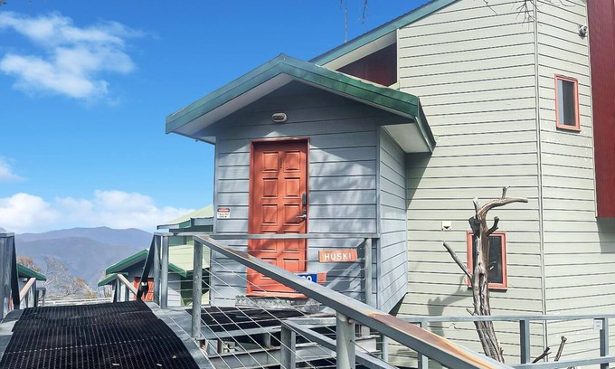 Mount Buller Apartamento | Huski Ski Club: 4 BR, 4 BA Apartment in Mt Buller, Sleeps 16