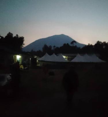 Amarilis Cabina | Husundi Lodge