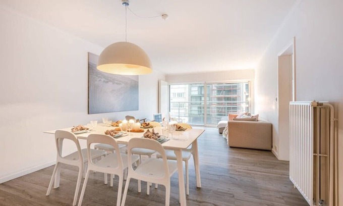 Oostduinkerke-Bad Apartamento | Huswell - Cozy apartment with sea view