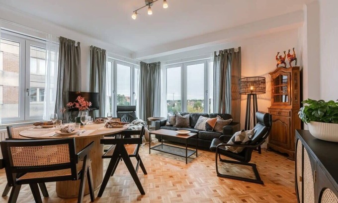 Knokke Apartamento | Huswell - Cozy coastal apartment with parking