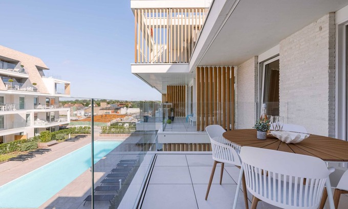 Nieuwpoort-Bad Apartamento | Huswell - New apartment with pool, parking & Spa