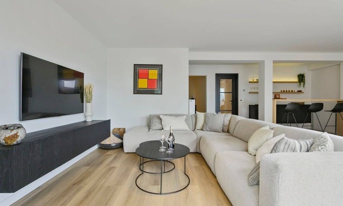 Knokke Apartamento | Huswell - Stunning modern apartment with terrace and parking