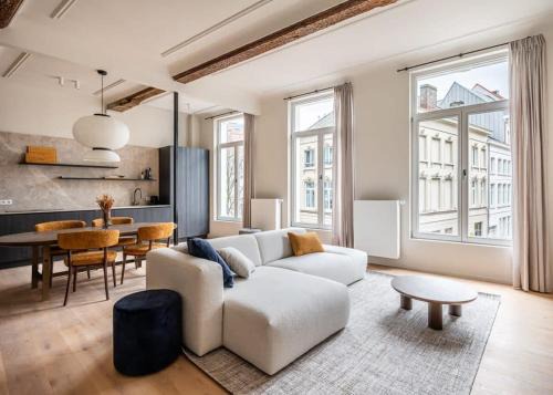 Kunstenkwartier Apartamento | Huswell - Stylishly renovated apartment with city view