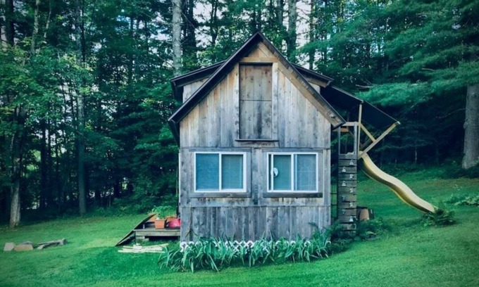 Barton Cabina | Hut on the Hill at Mountain Pines Vacation Rentals