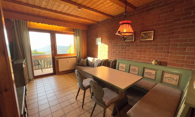 Schofweg Apartamento | Hut-style vacation apartment in Haus Schönblick